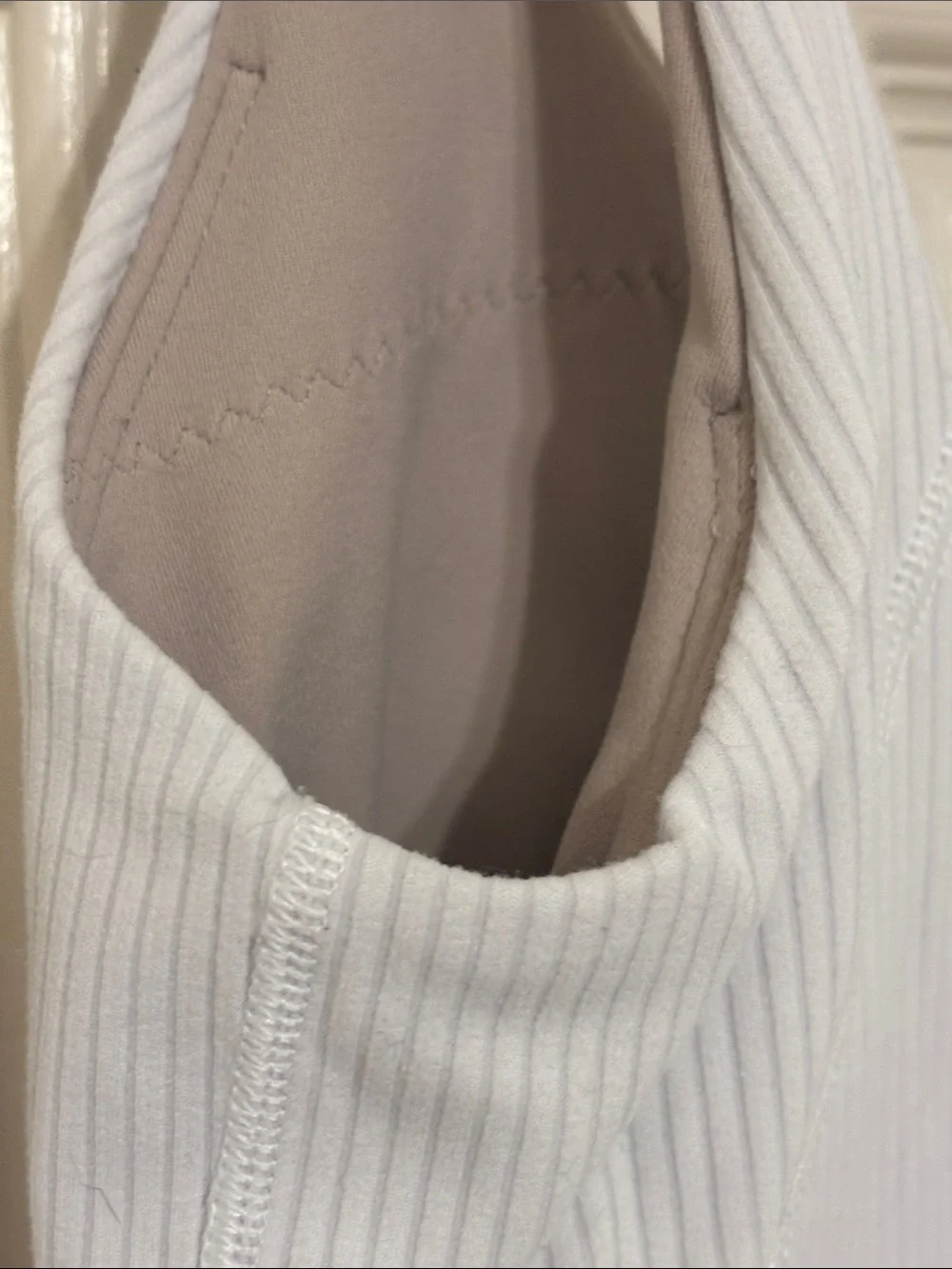 lululemon athletica Off White Ribbed V-Neck Align Cropped Tank